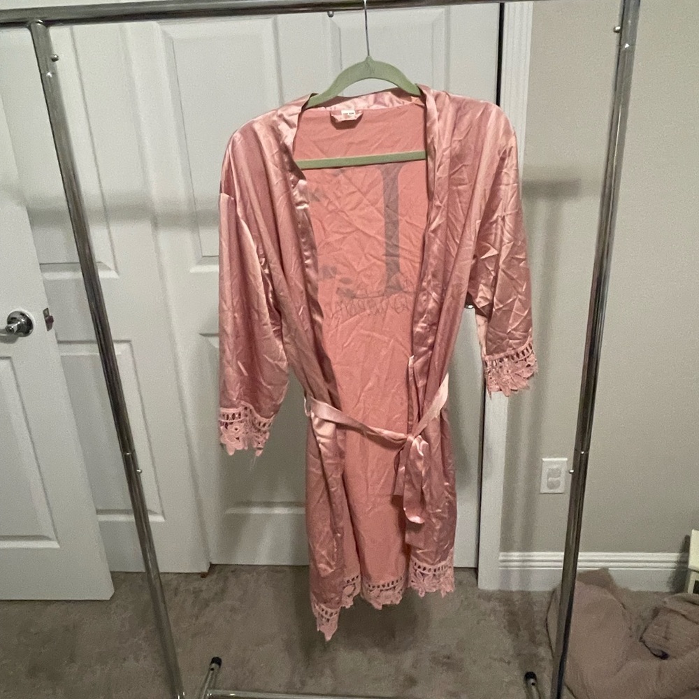Silky bridesmaid robe